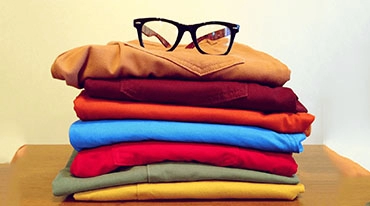 KutumbChikan Clothes on Wheel